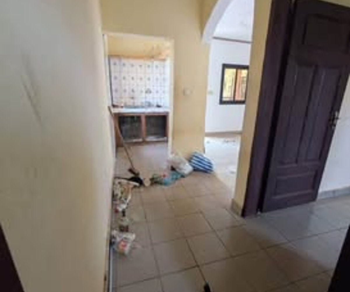 Studio moderne à Odza