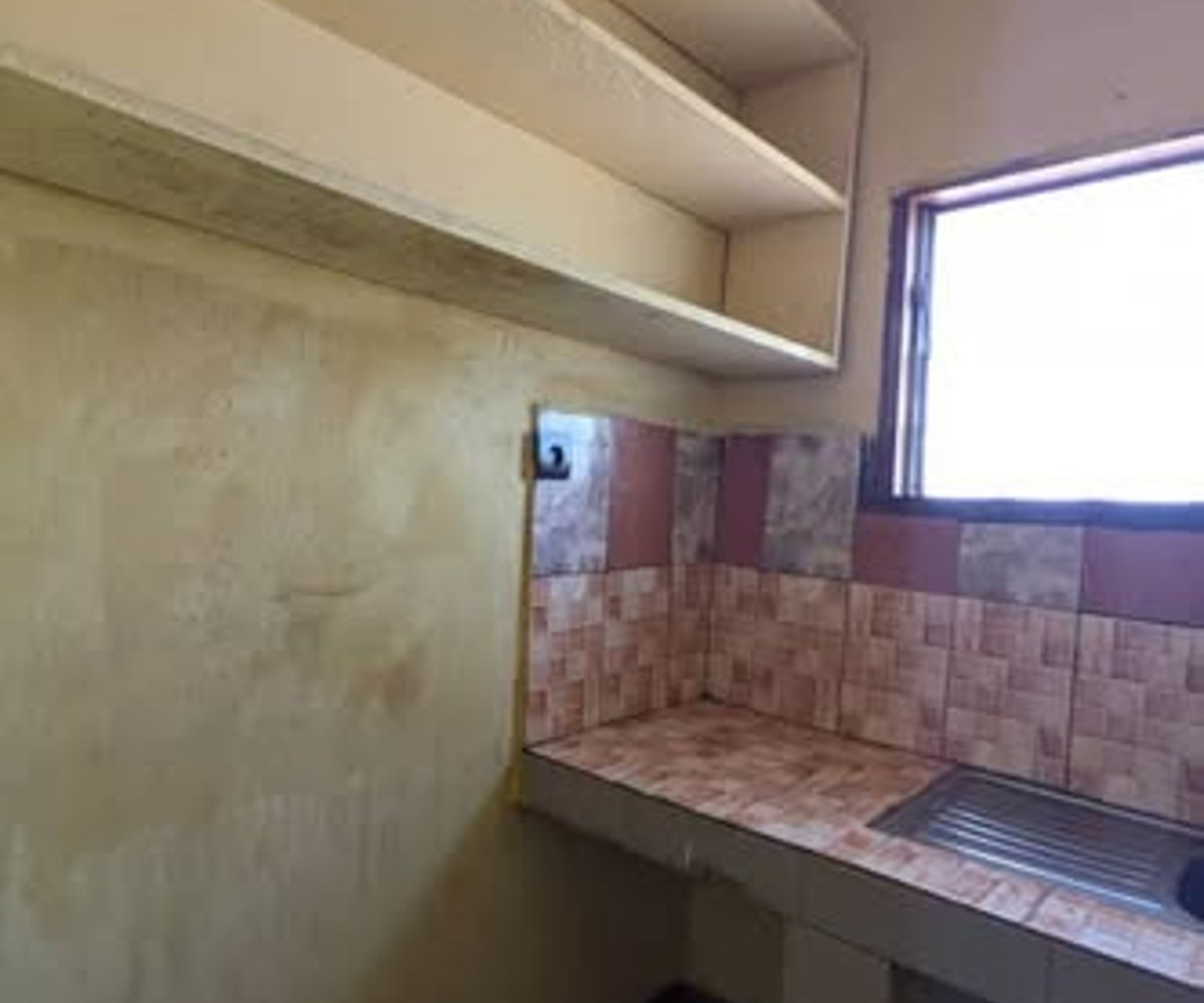 Studio moderne à louer à Emana