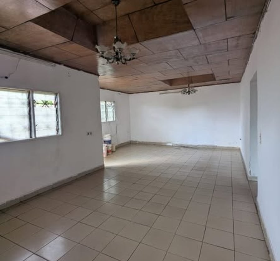 Maison à louer à Mvog-Betsi