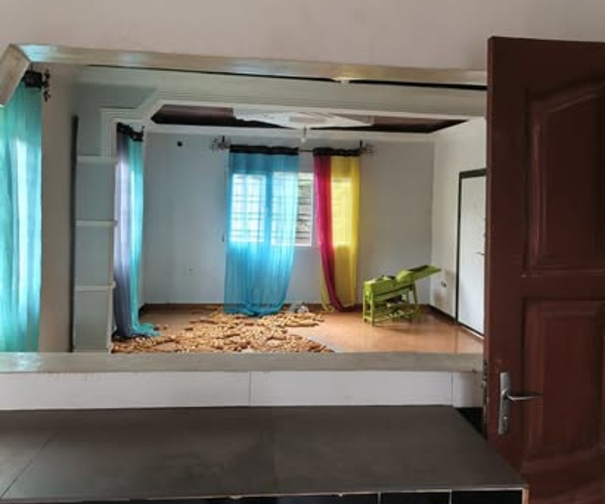 Maison à vendre ou à louer - Yaoundé Nkoabang