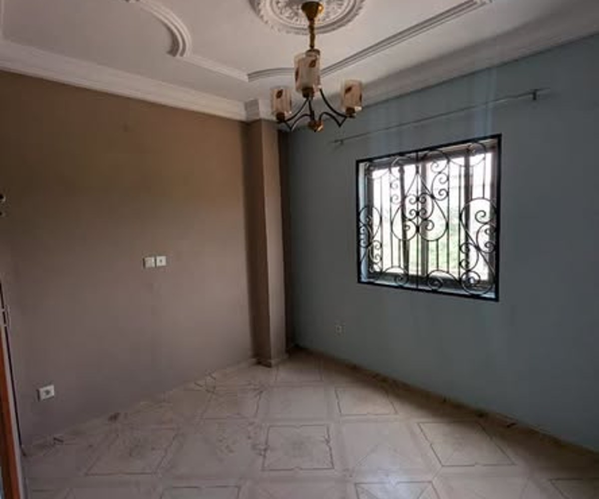 Appartement neuf 2 chambres à Odza - 130 000 FCFA/mois