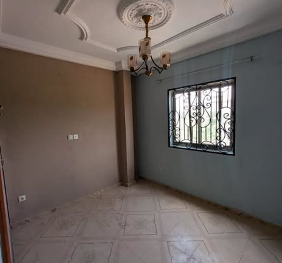 Appartement neuf 2 chambres à Odza - 130 000 FCFA/mois