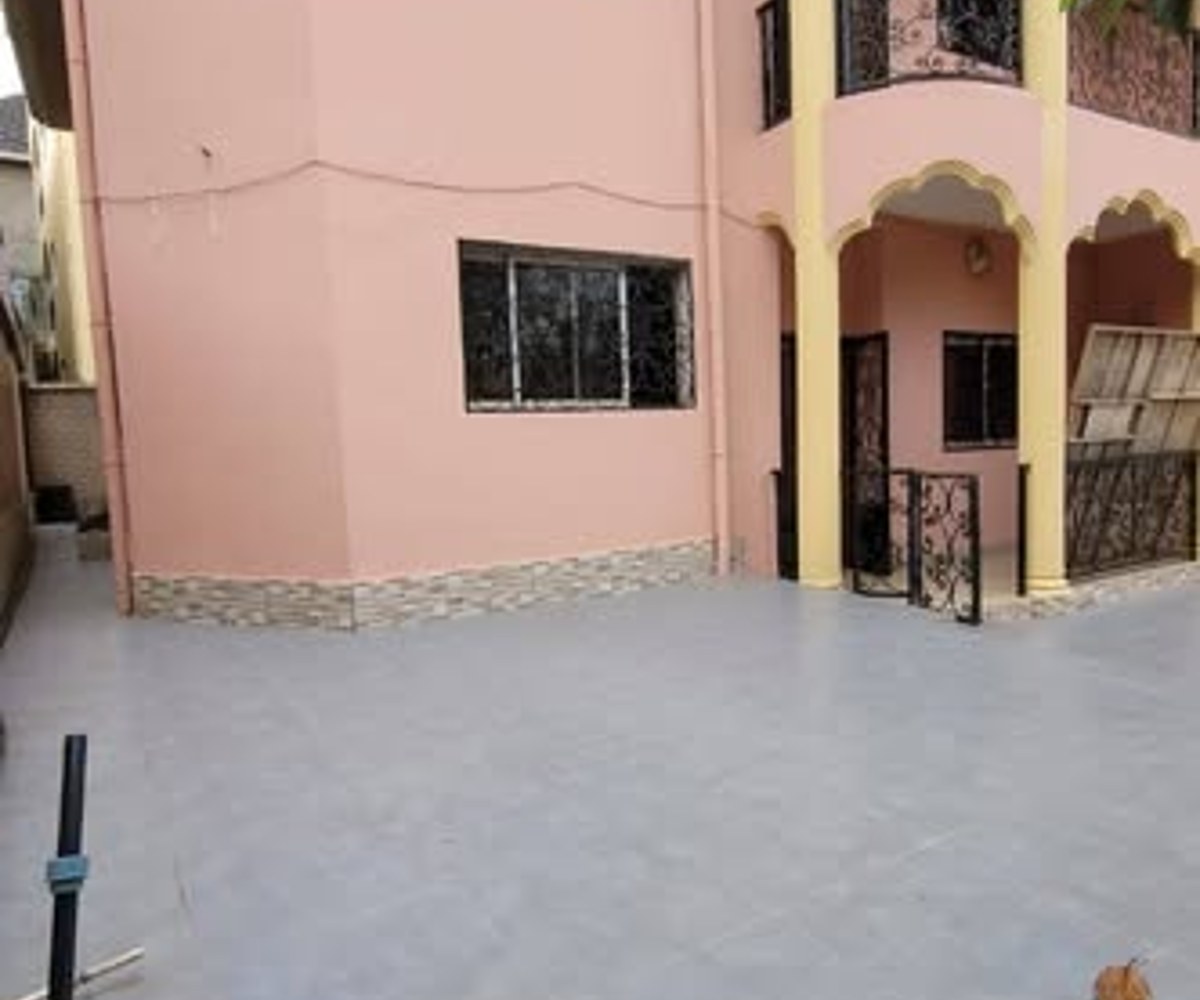 Duplex à louer à Biyem-Assi (Jouvence)