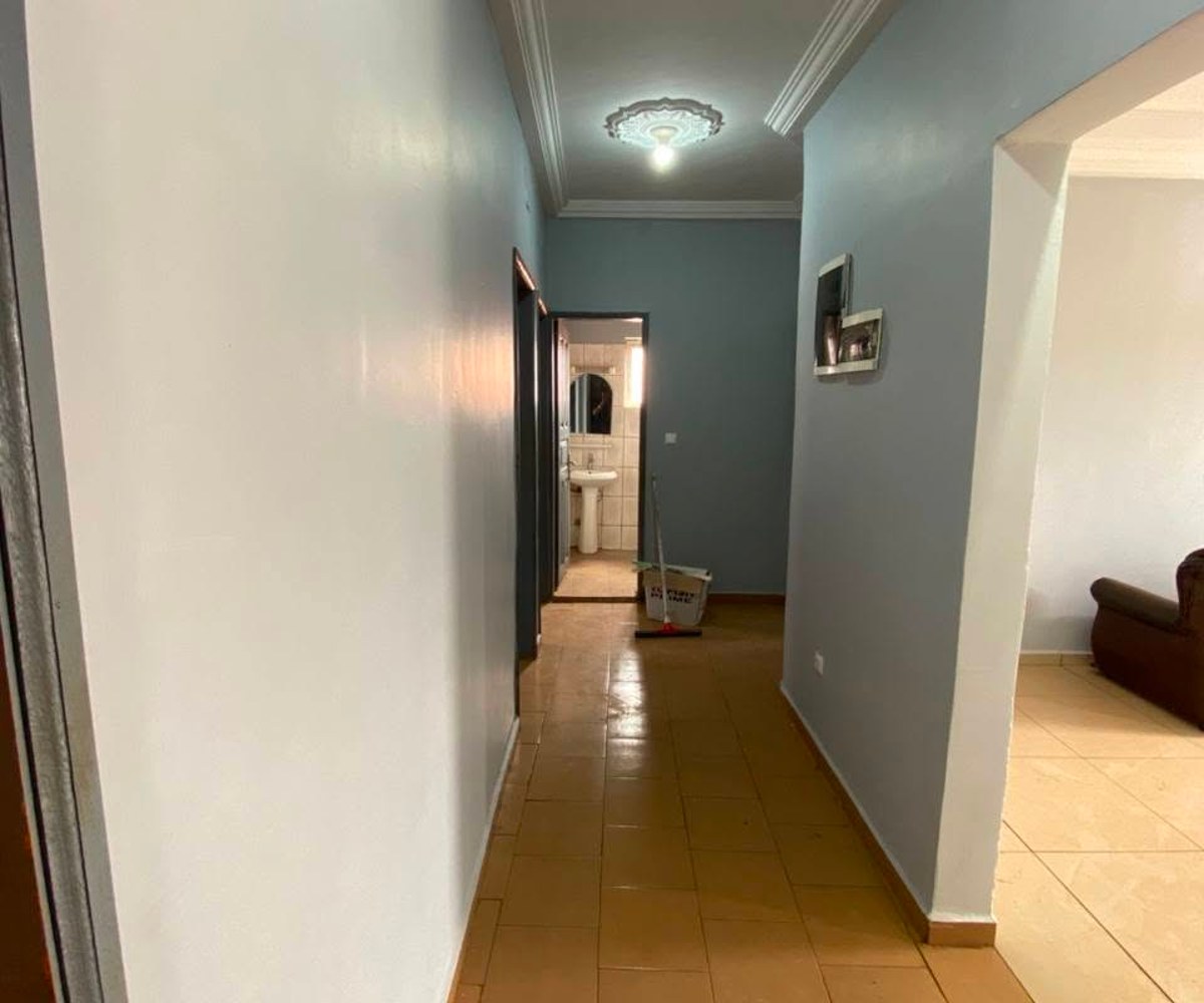 Appartement 3 chambres à Nkolmesseng