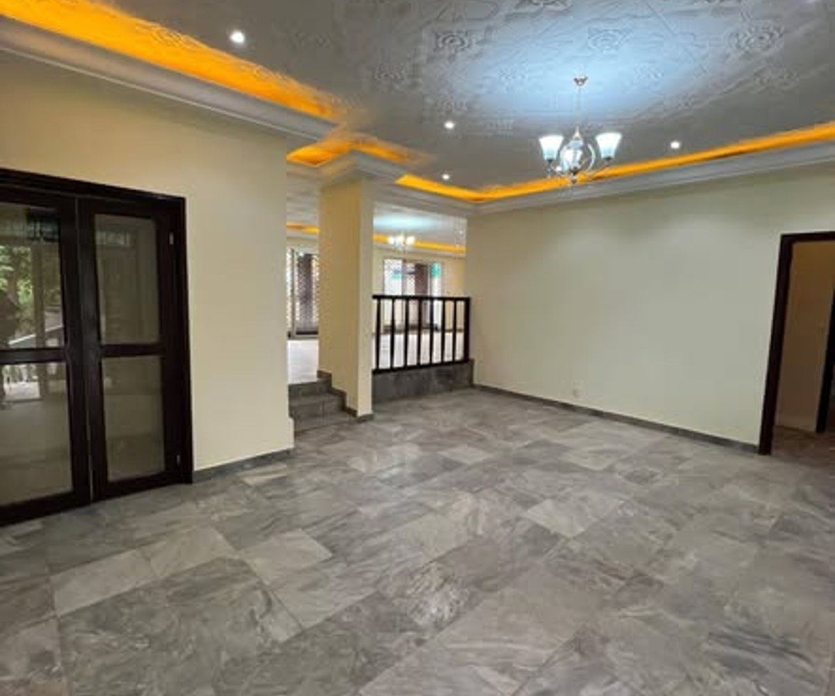 Villa à louer très bon standing - Bastos, Yaoundé