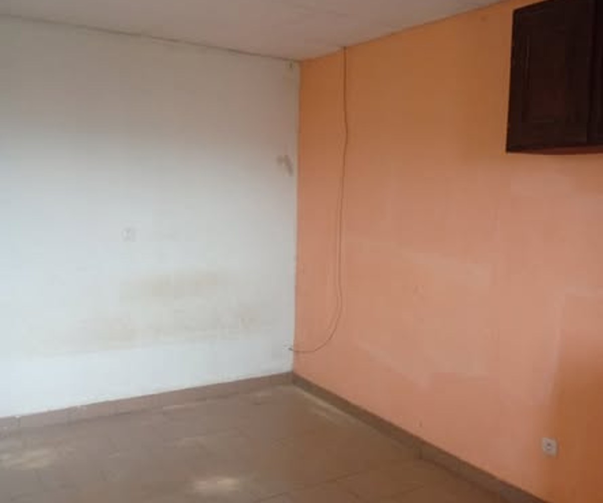 Chambre moderne à louer - Mimboman