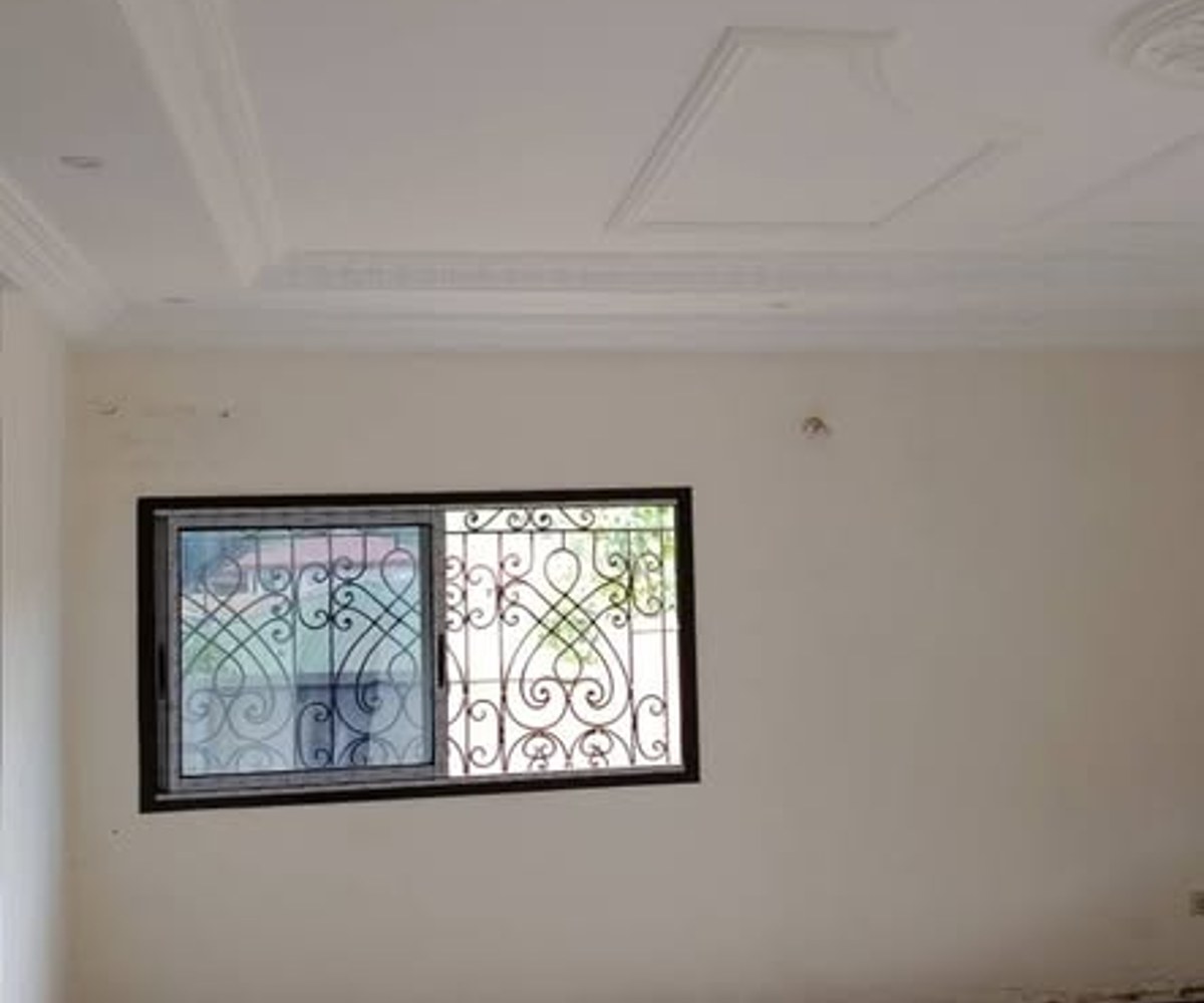 Duplex à louer à Akwa
