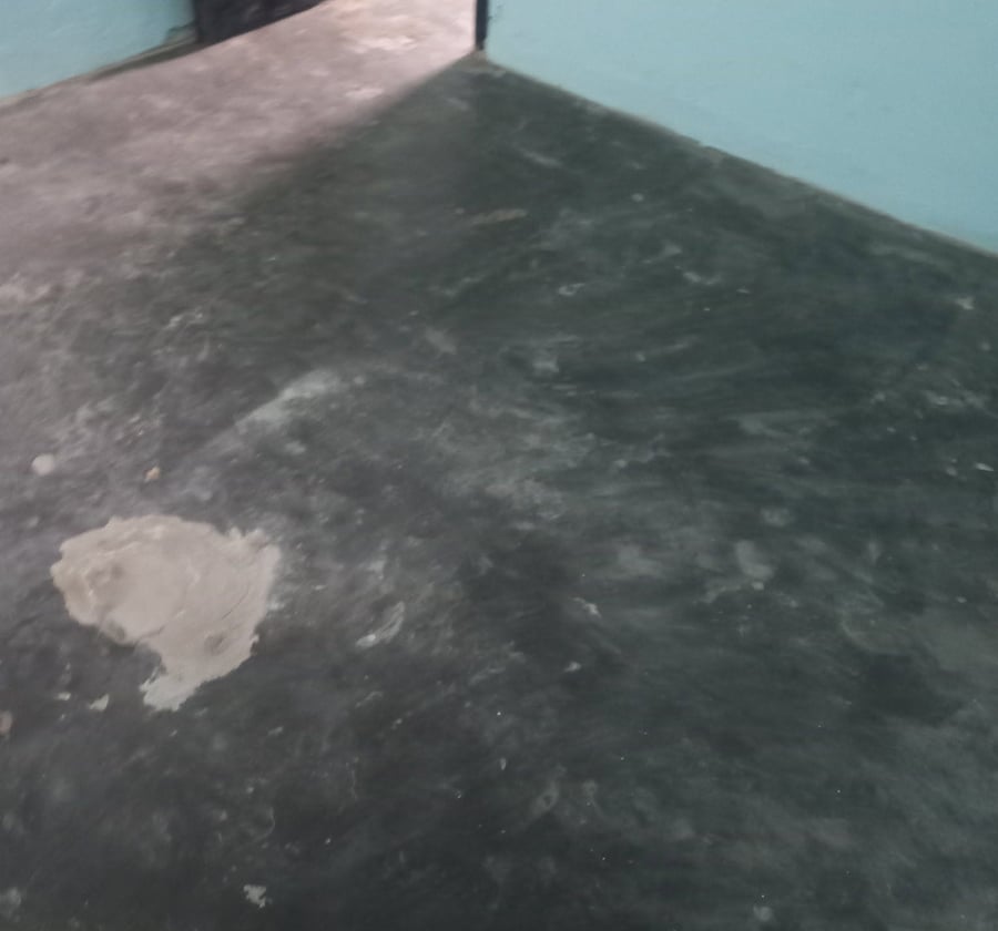 Studio à louer - PK8, Douala