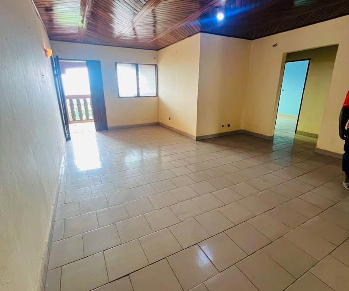 Appartement moderne à Etoug-Ebe