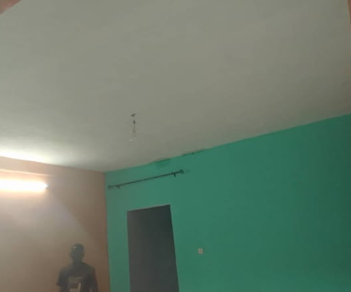 Studio moderne à louer à Logbaba