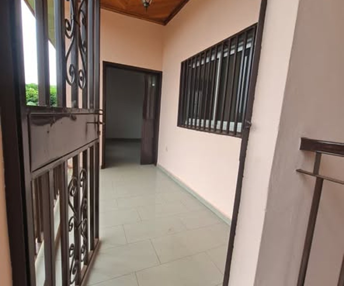 Appartement 2 chambres à Ngousso - 100 000 FCFA/mois
