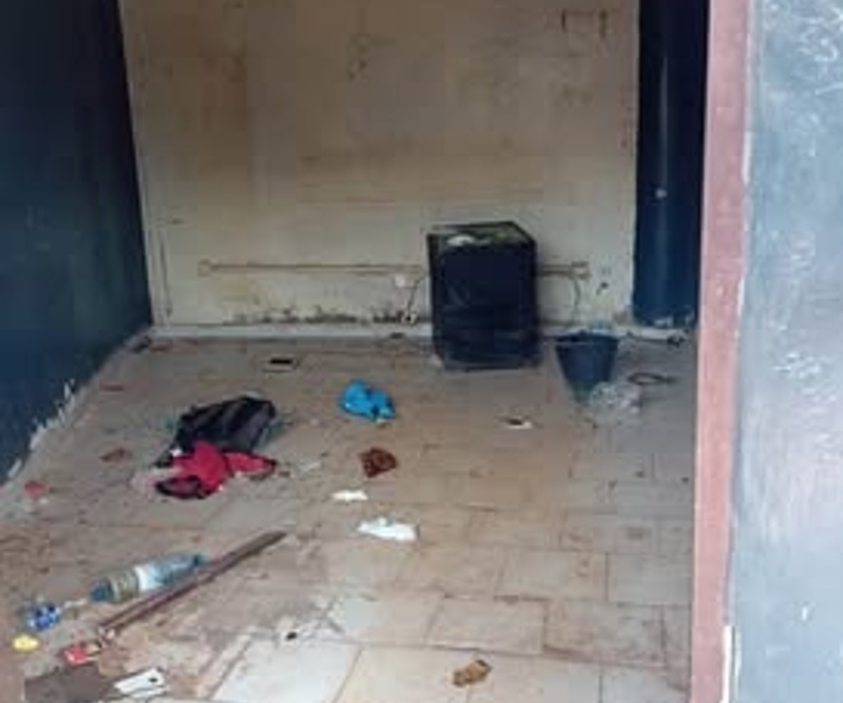 Boutique à louer - Titi Garage