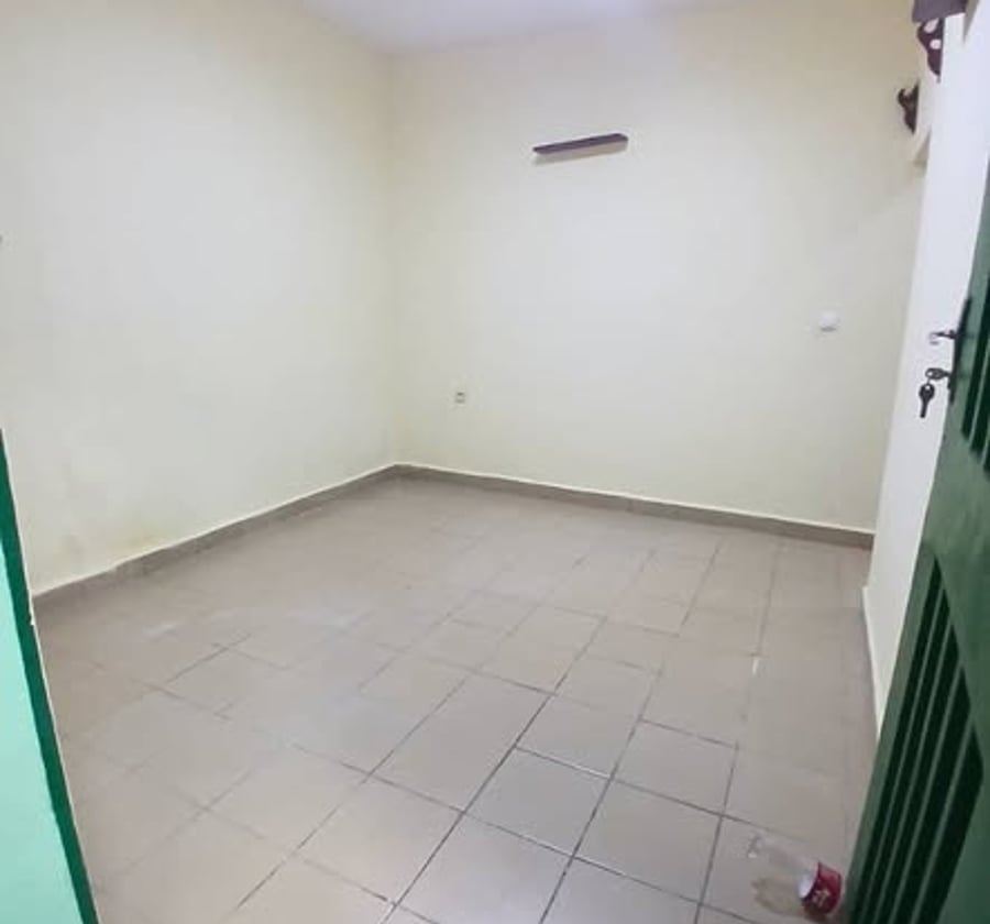Studio moderne à louer à Biyem-Assi, Yaoundé