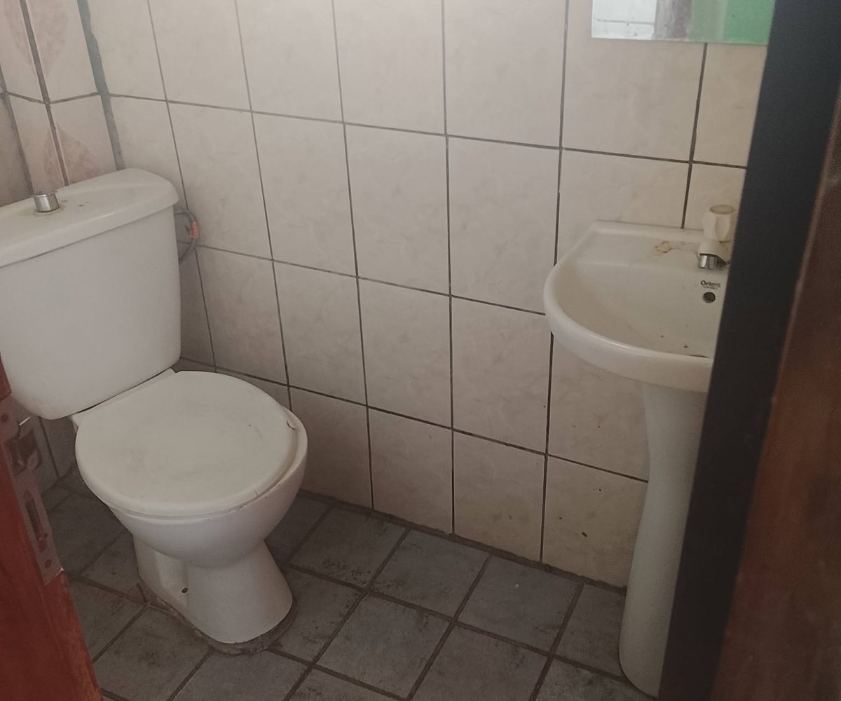 Chambre à louer à PK 8, Douala