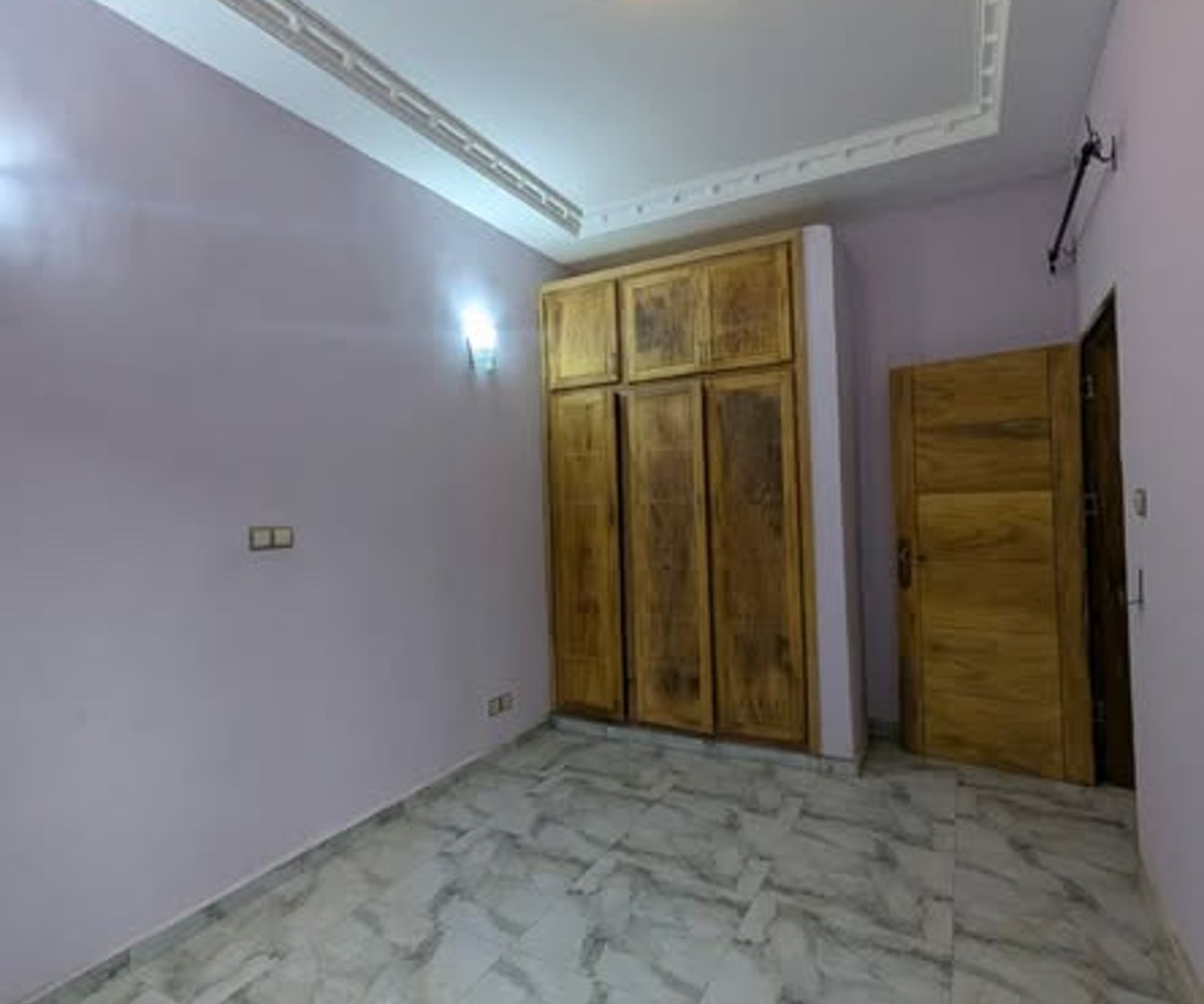 Studio neuf à Nsam (Obam) - 90 000 FCFA/mois