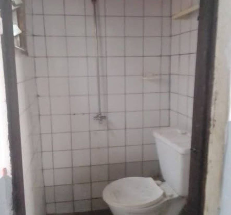 Grande chambre moderne à Ekie - 30 000 FCFA/mois