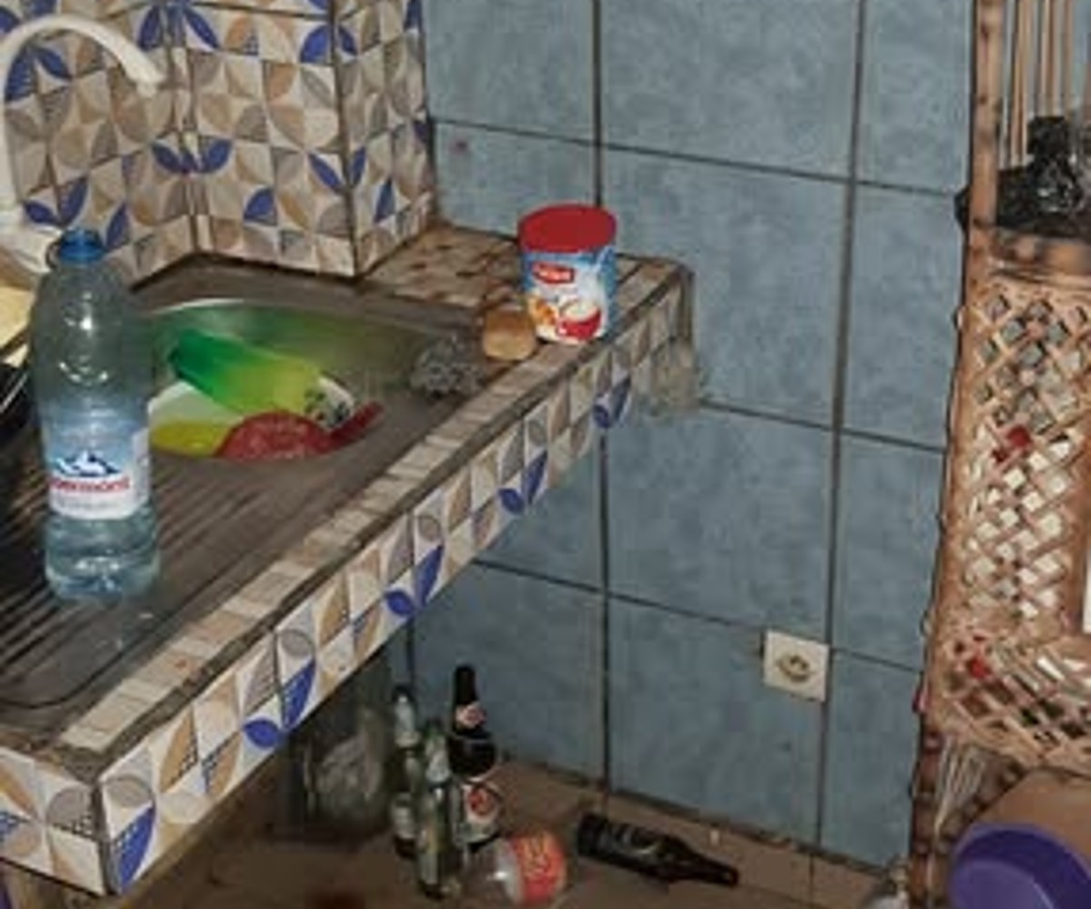 Grande chambre avec douche et cuisine - Maképé Bel Air