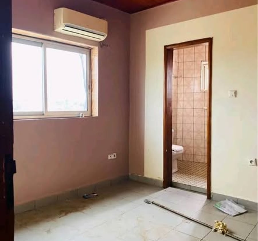 Appartement moderne à louer - Logbaba 2 poteaux
