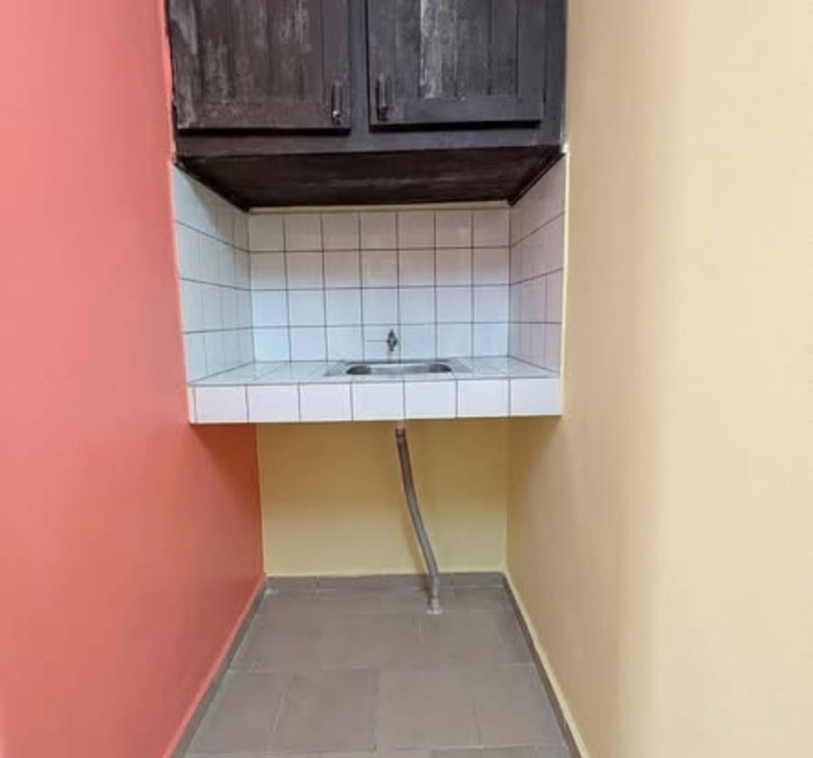 Chambre moderne avec cuisine - Ndogbong Bel Air