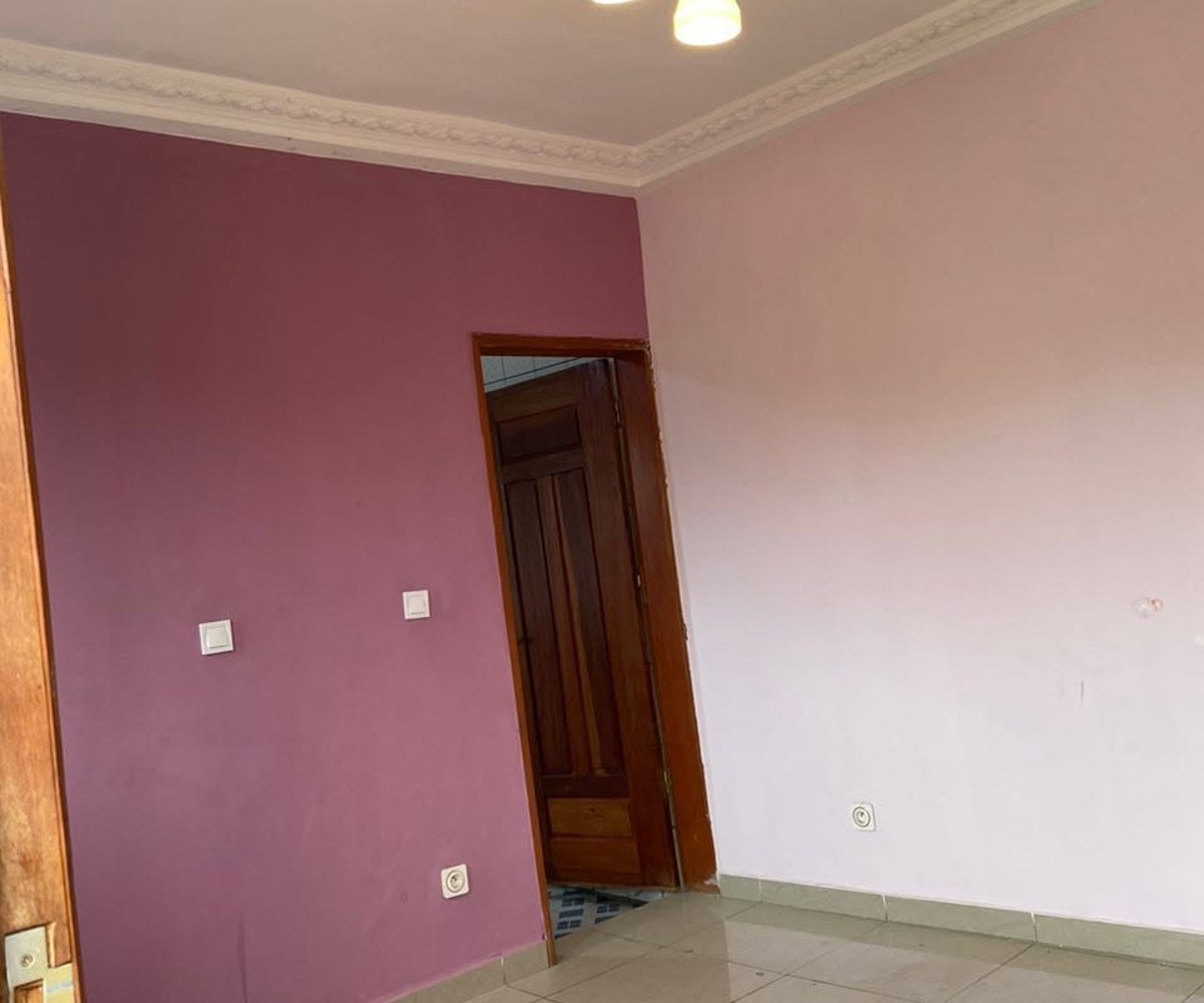 Studio moderne à Kotto – 90 000 FCFA/mois