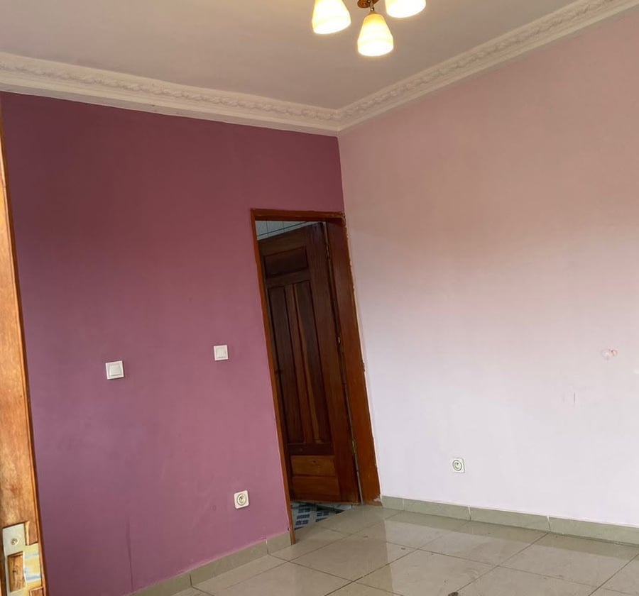 Studio moderne à Kotto – 90 000 FCFA/mois
