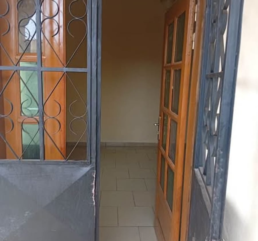 Studio moderne à louer - Mimboman, Yaoundé