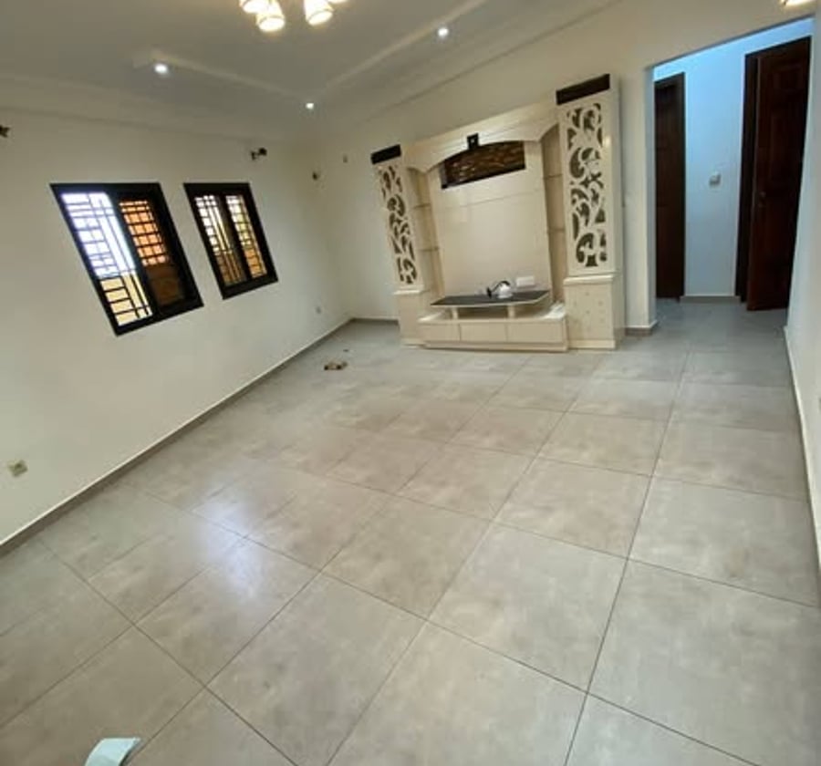 Appartement VIP à Titi Garage - 300 000 XAF/mois