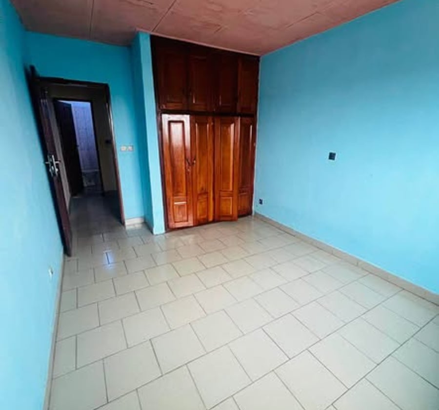 Appartement moderne à louer – Etoug Ebe