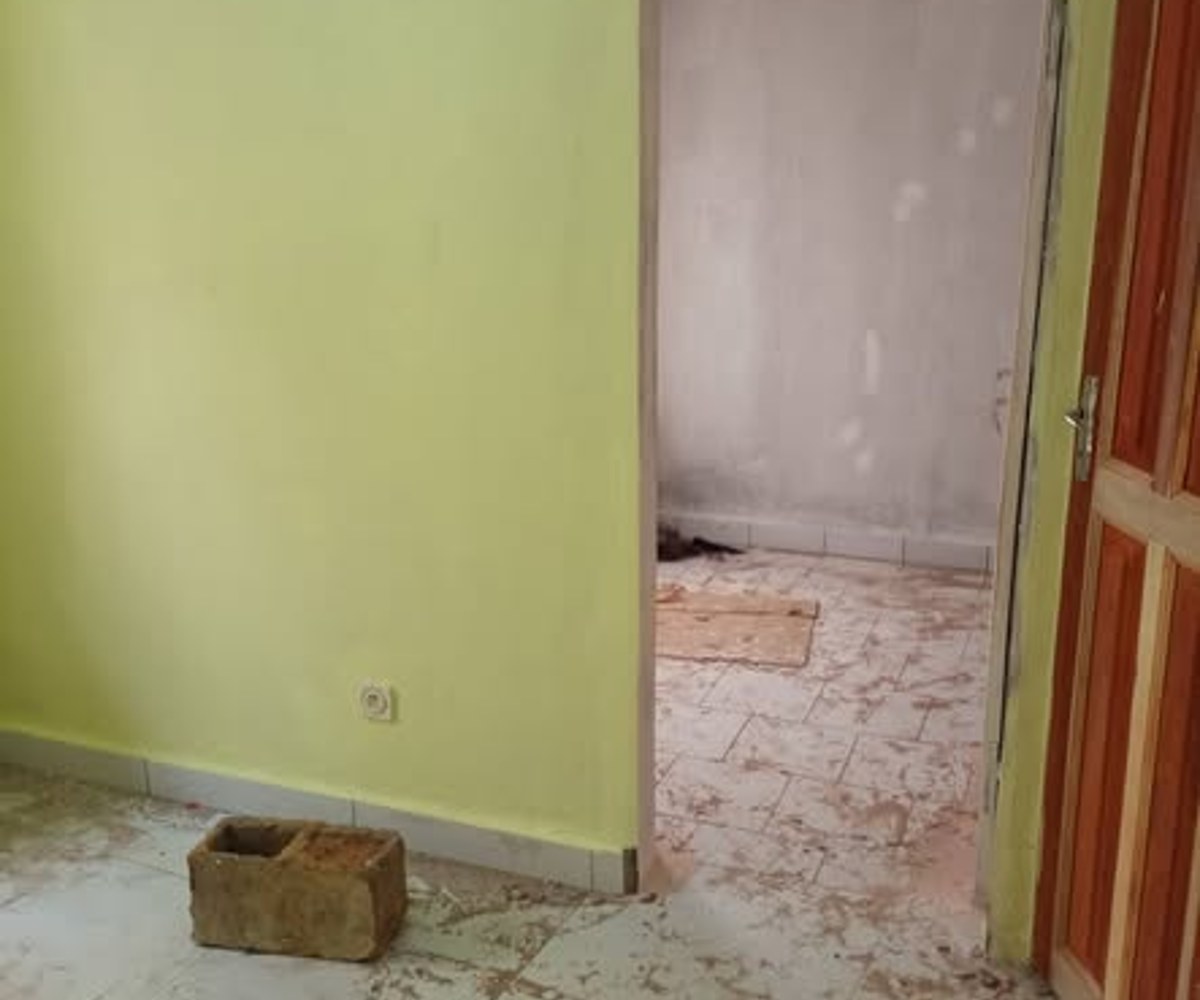 Studio moderne à louer – PK8, Carrefour TALLA