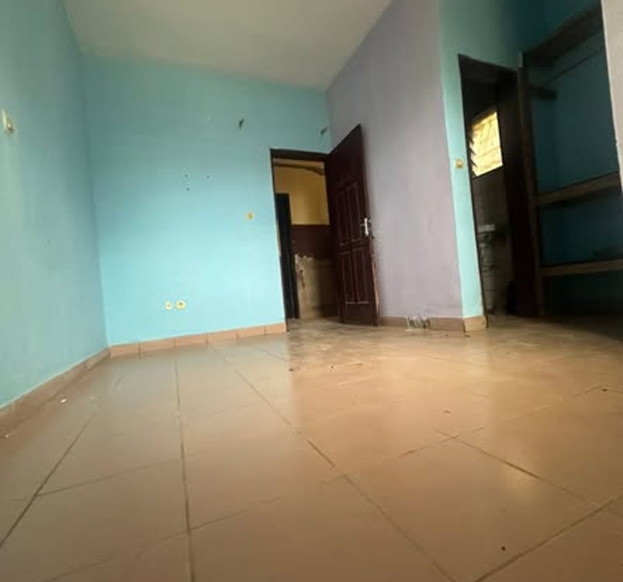 Chambre moderne 3 pièces à PK 15