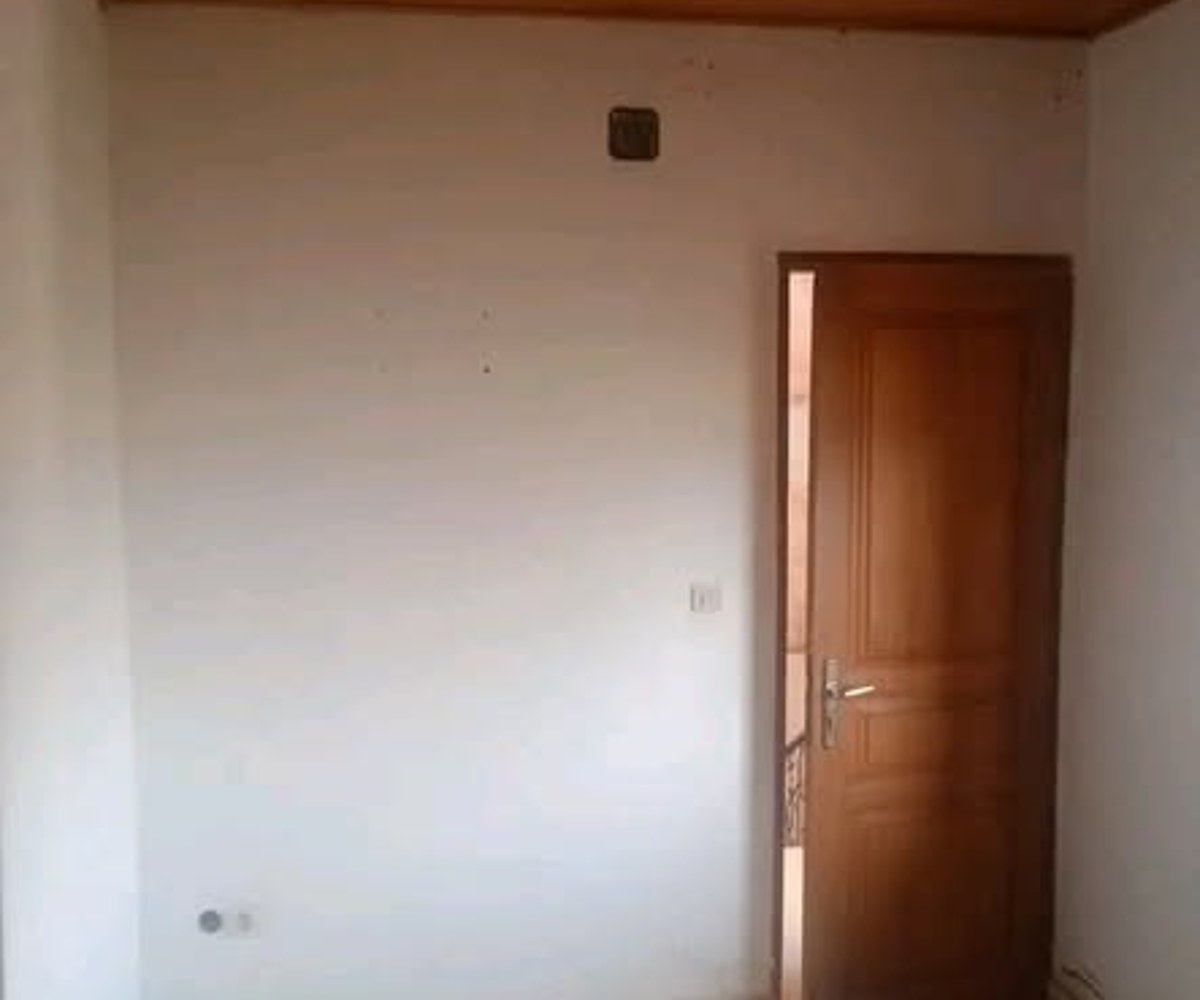 Chambre moderne à louer - Yaoundé Fourgerol