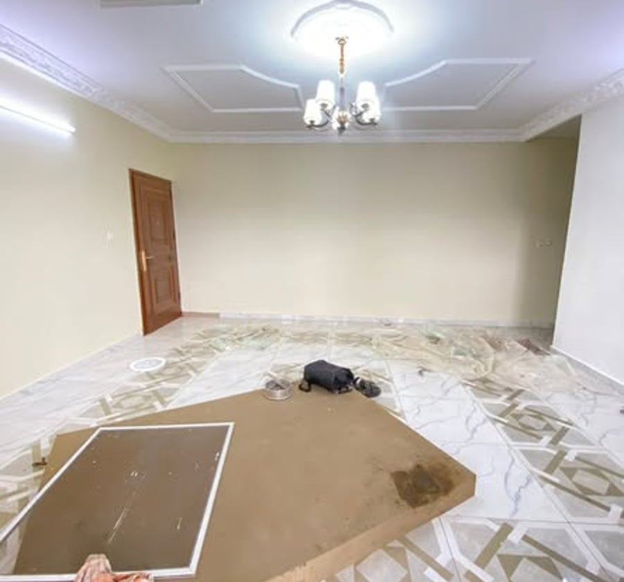 Appartement moderne à louer au petit marché Odza