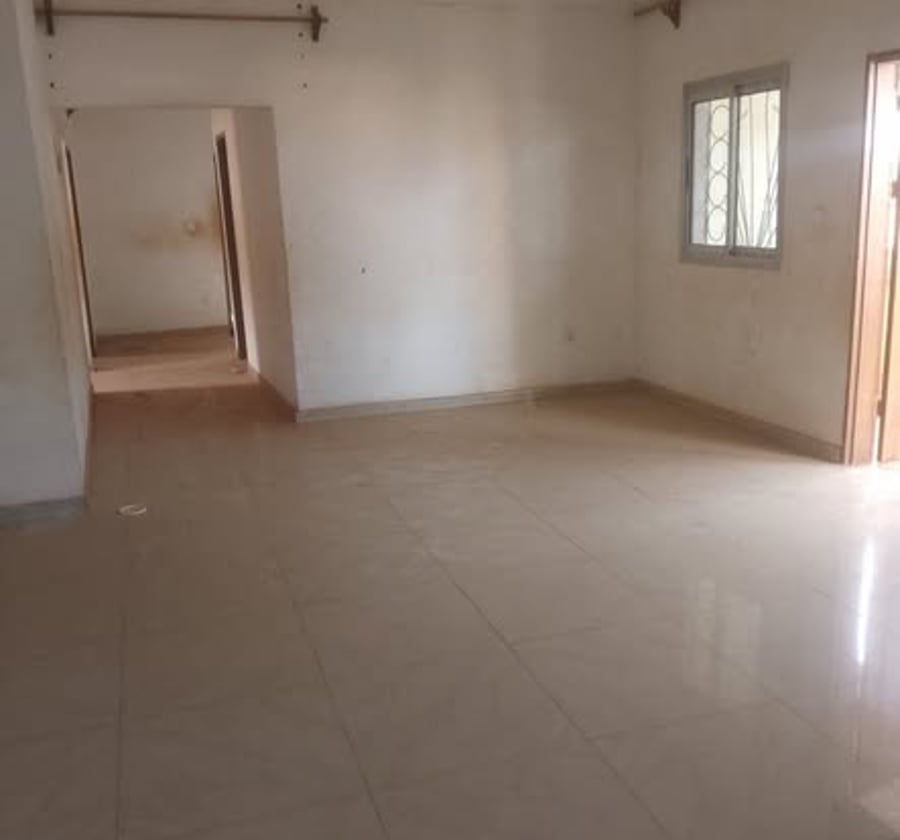 Appartement 3 chambres Nkolo (Yaoundé)