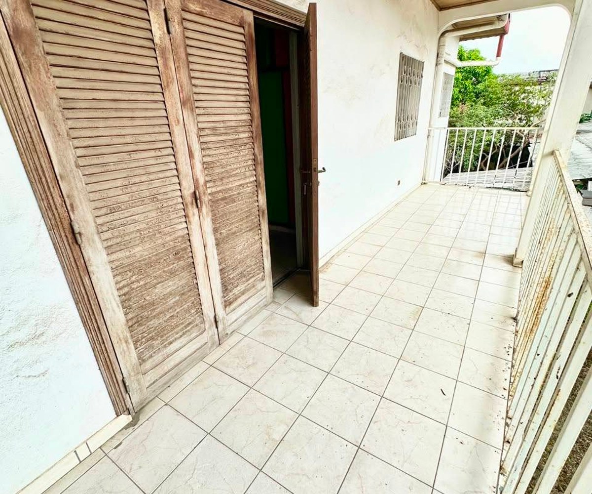 Duplex 5 chambres à louer - Bonamoussadi, Douala