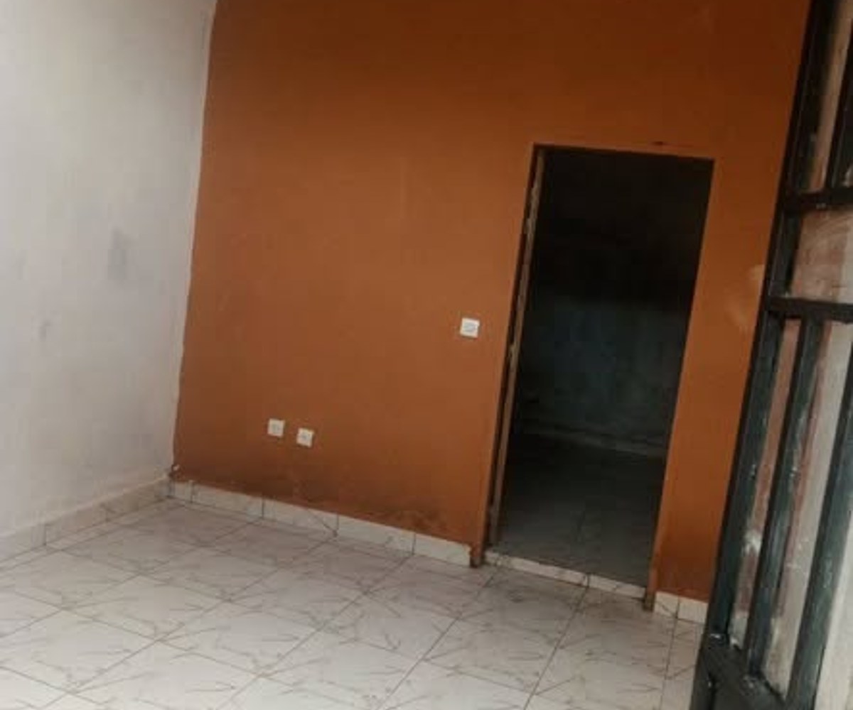 Studio moderne à louer - Éleveur, Yaoundé