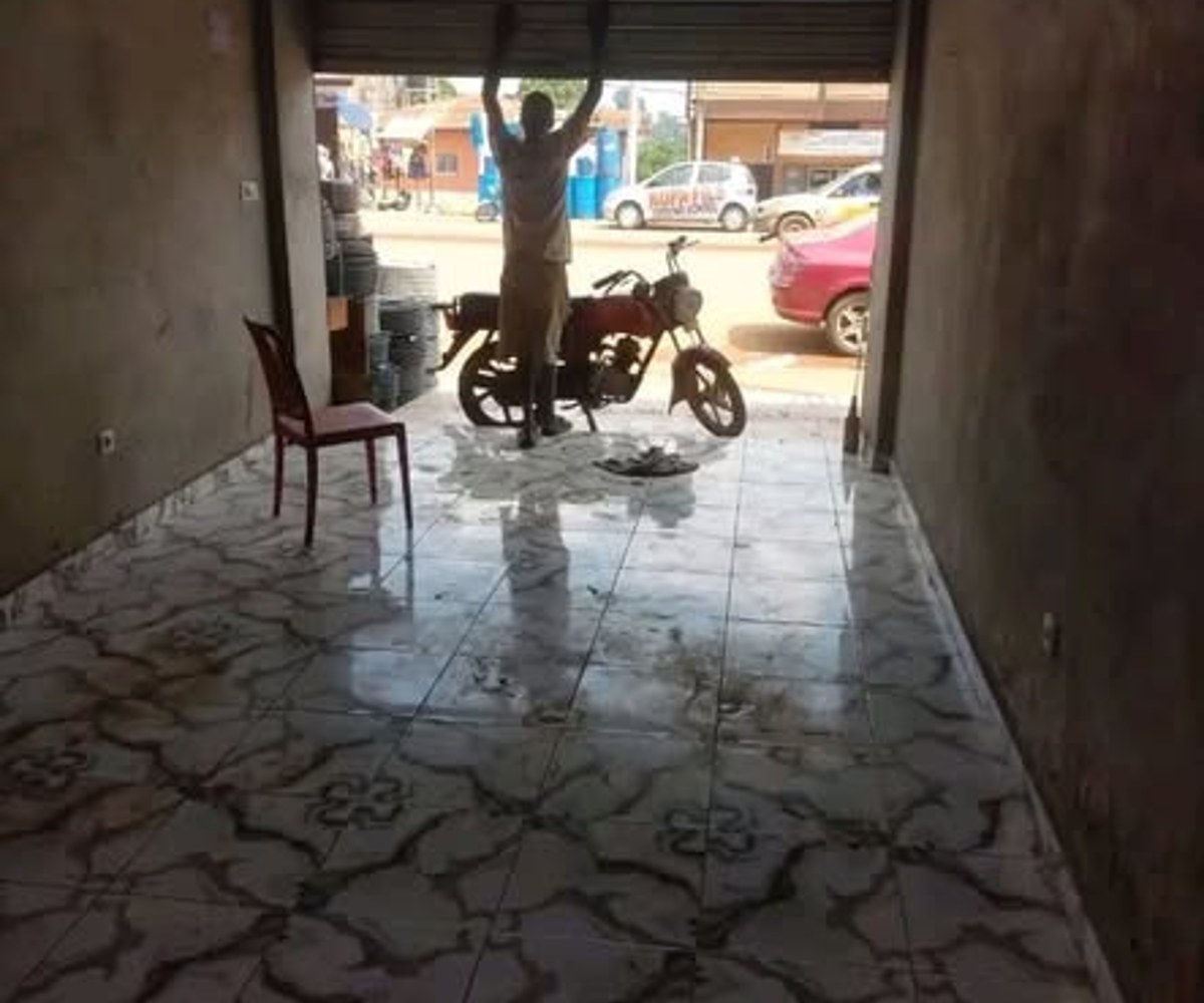 Emplacements commerciaux à louer - Mimboman, Yaoundé