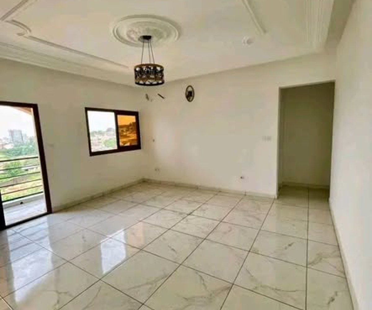 Appartement 2 chambres 3 douches – Elig-Essono, Yaoundé