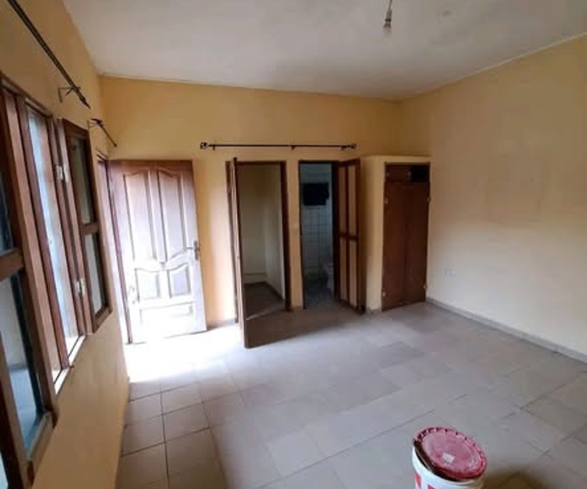 Chambre moderne à Nkoabang, Yaoundé