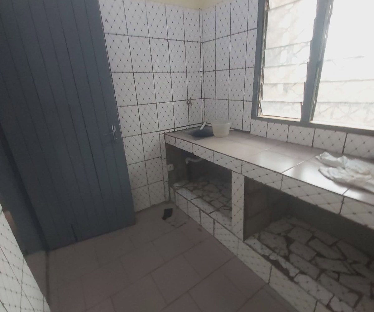 Studio moderne à Biyemassi