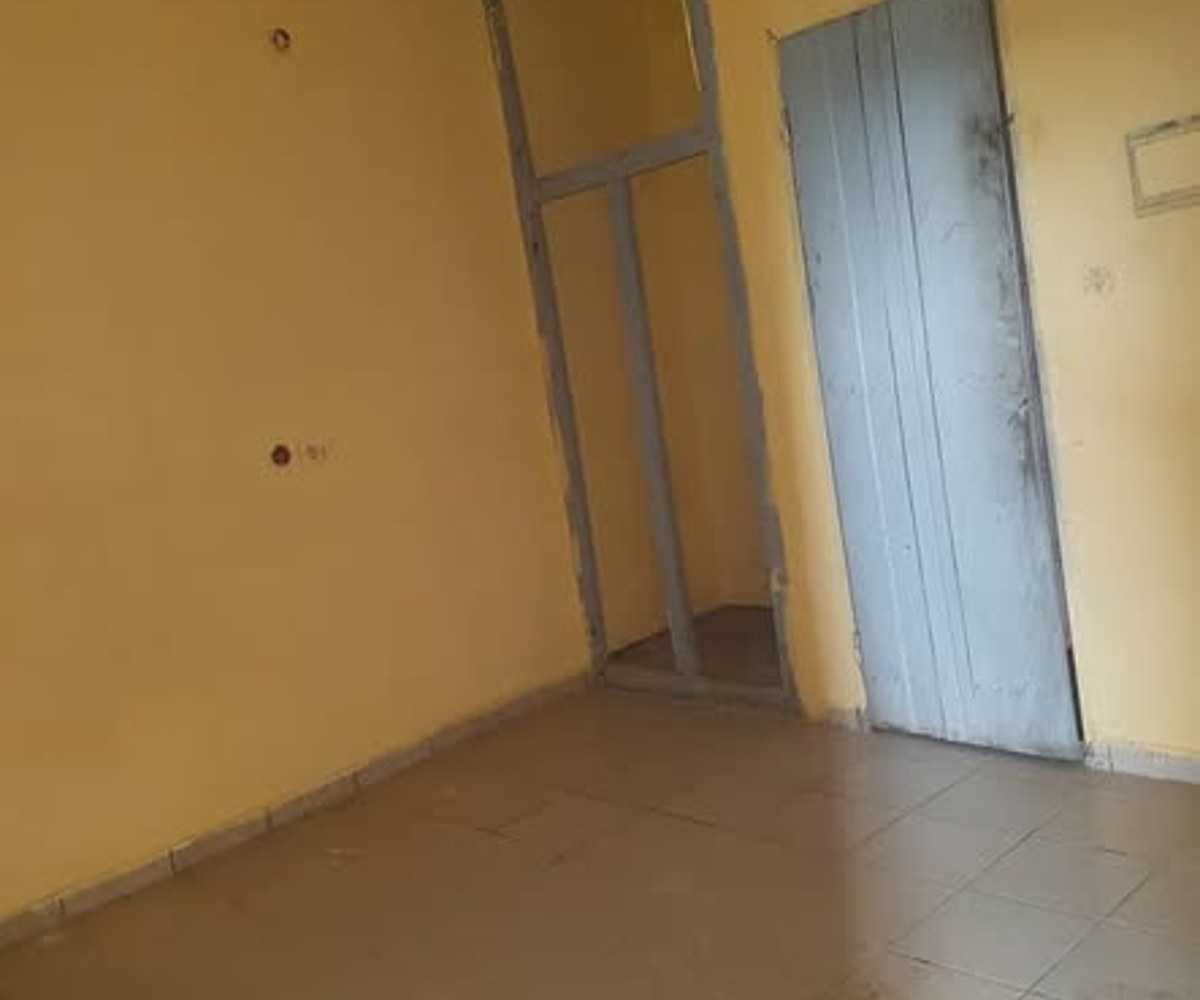 Chambre moderne à louer à Douala PK 15