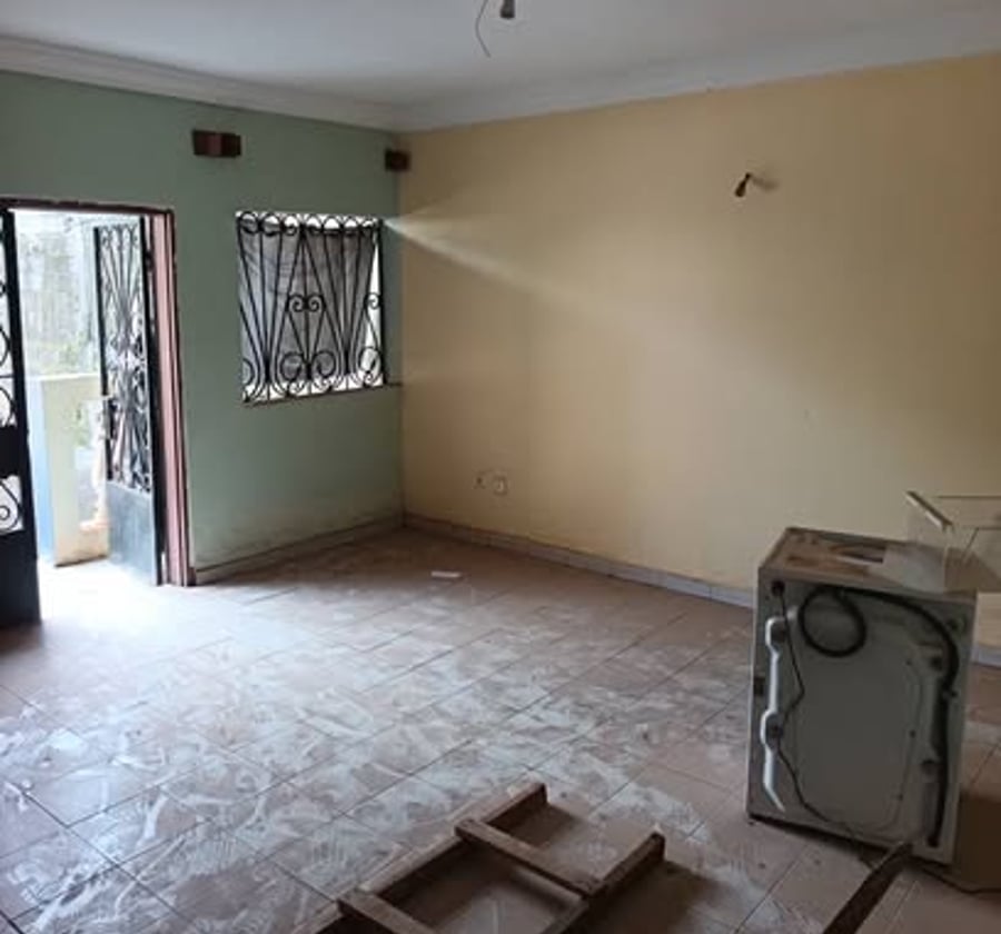 Appartement duplex en finition à Odza Messamendongo