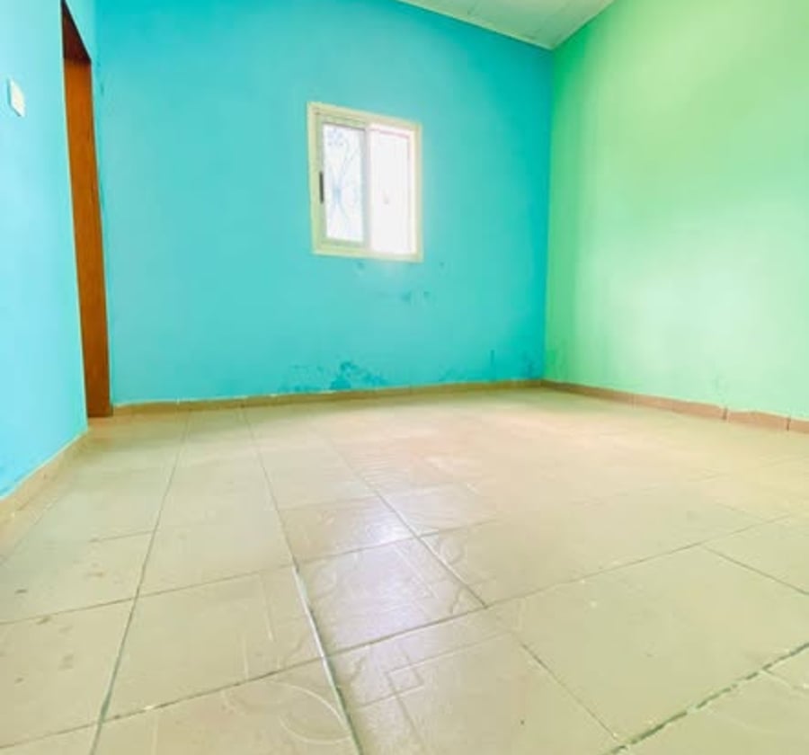 Chambre moderne à Nyalla Kambo