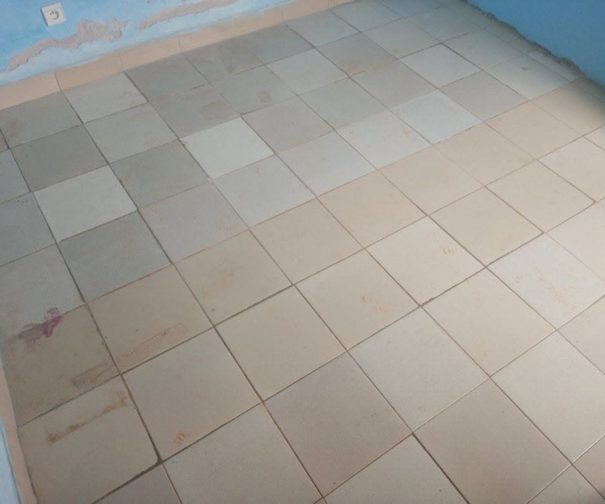 Chambre moderne deux pièces à Essomba Boulangerie