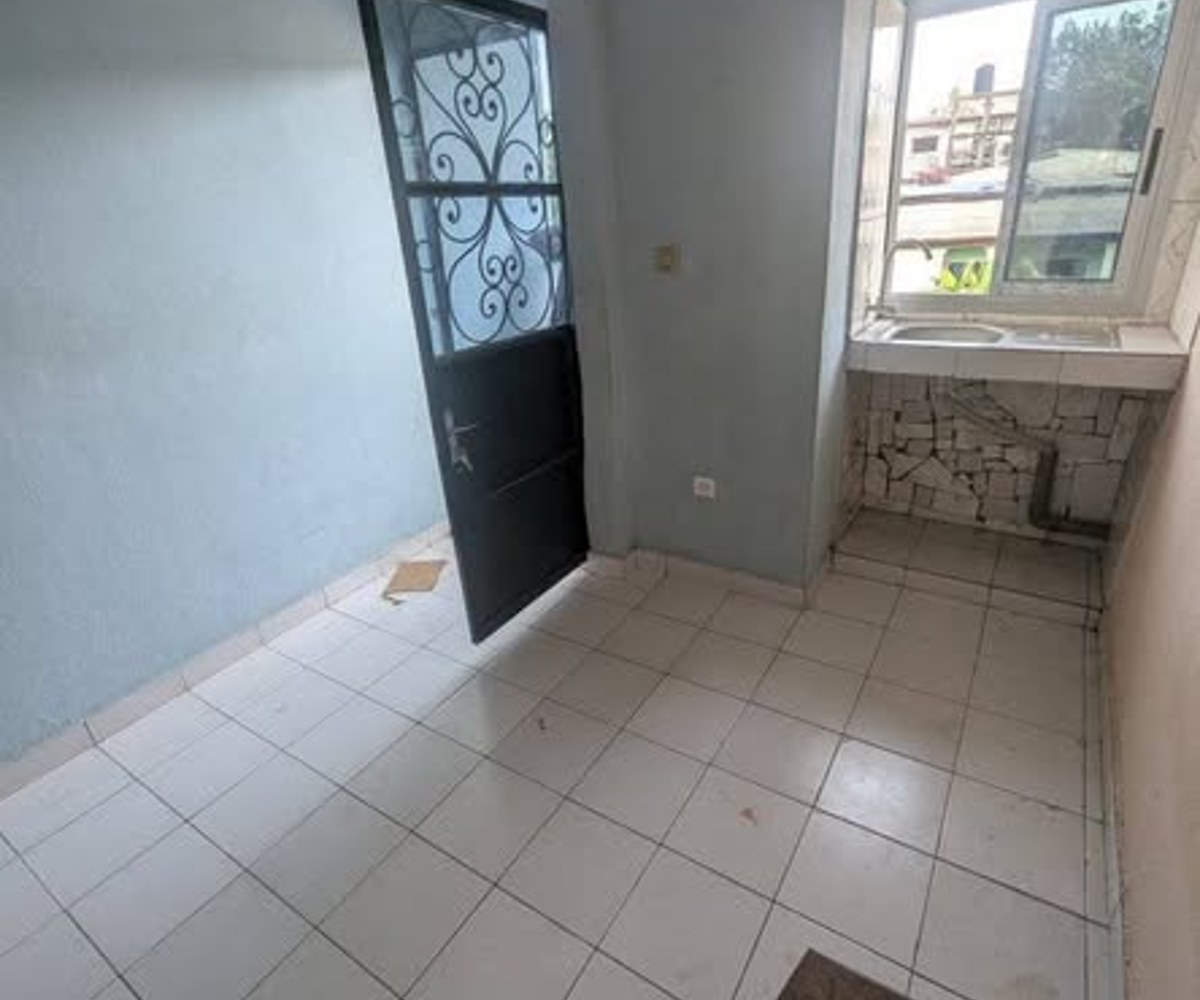 Chambre moderne à Makepe – 40 000 F CFA/mois