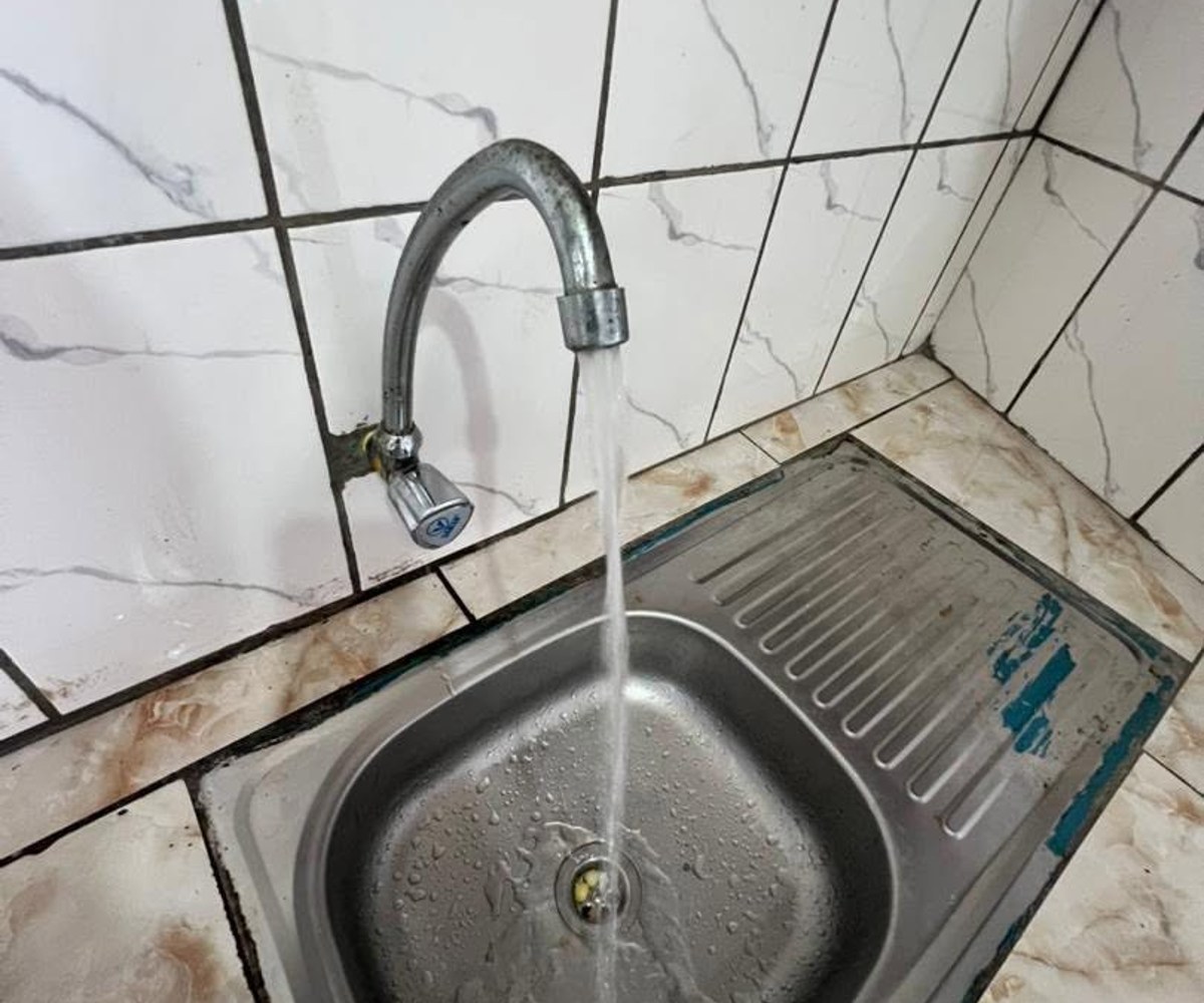 Chambre moderne presque individuel à Jouvence, Yaoundé