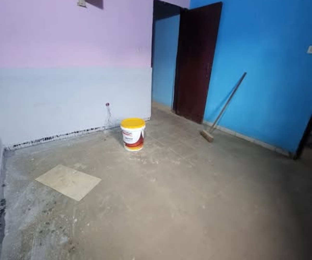 Studio moderne à Pk12, Douala