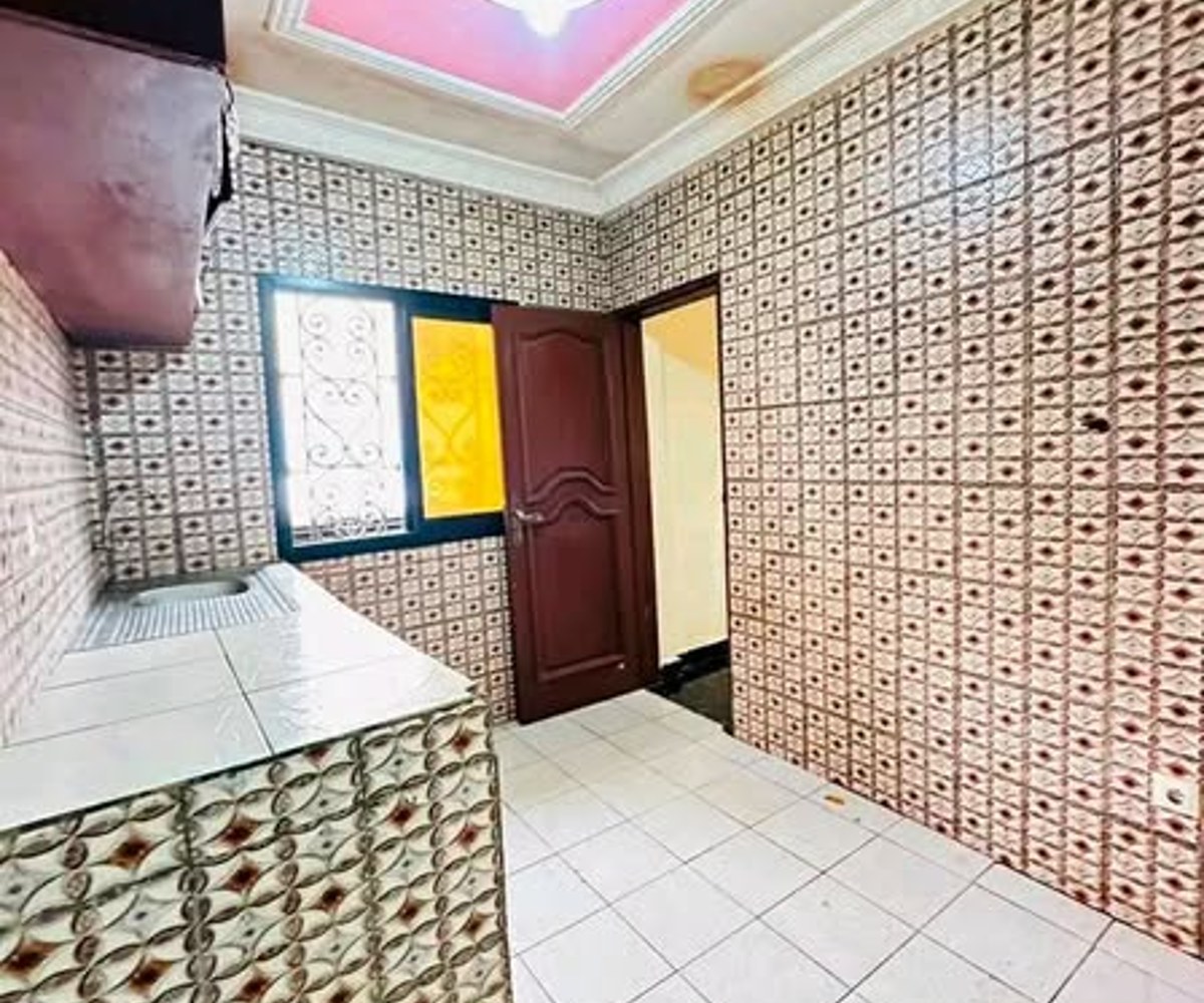Appartement à louer à Efoulan