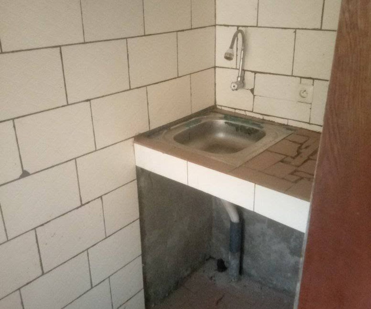 grande chambre moderne 3pieces a150 du centre des handicapés etoug-ebe eau gratuit compteur prépayé 30 8 services immobilier