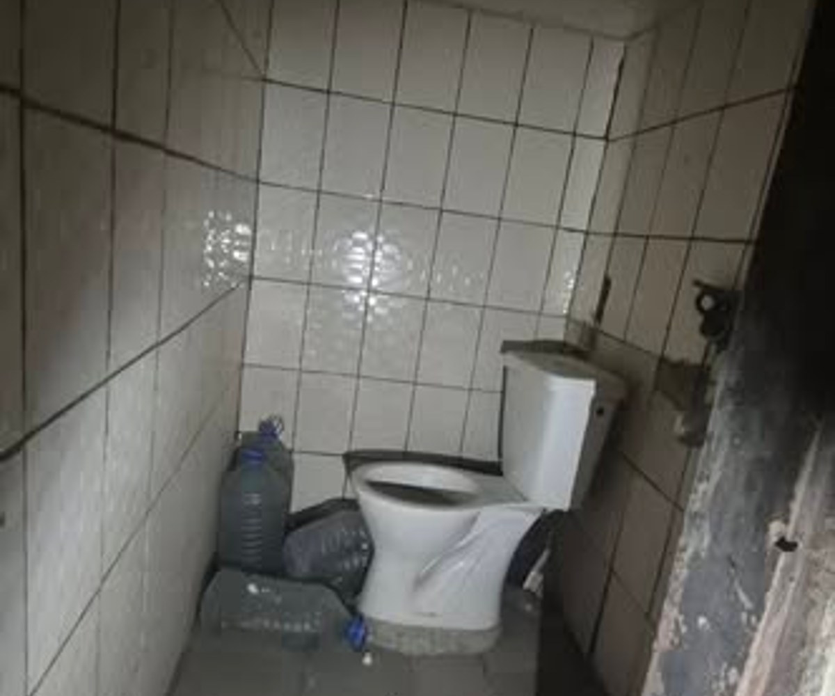Studio moderne 4 pièces – Tradex, Douala