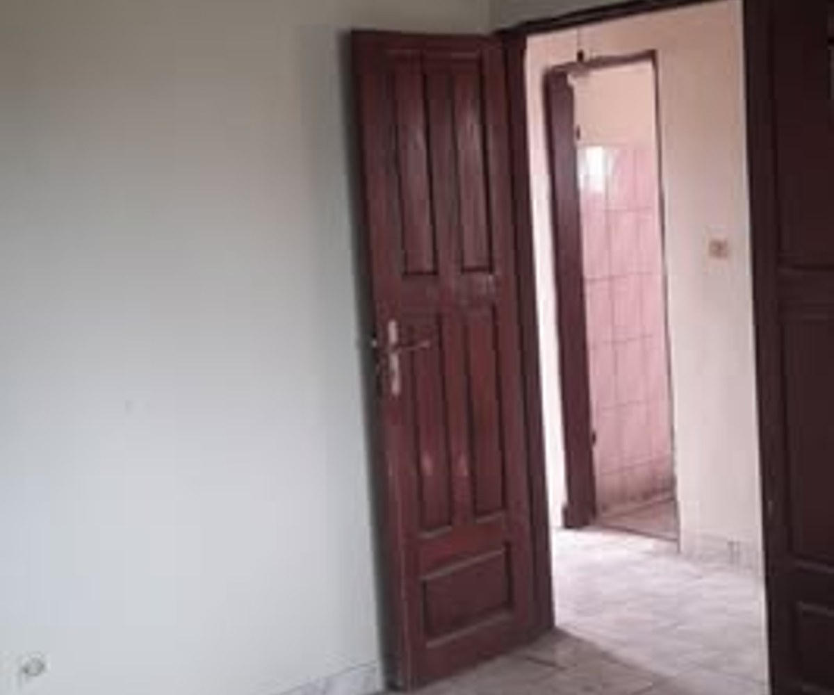 Appartement 2 chambres à louer à PK12, marché